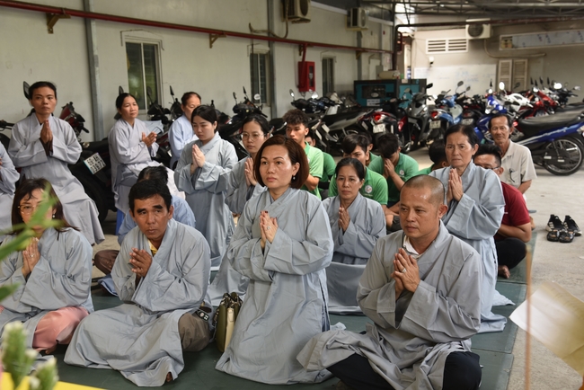 Charity Board: The Shop Opening Ceremony at Kim Hưng Company in Cần Thơ province