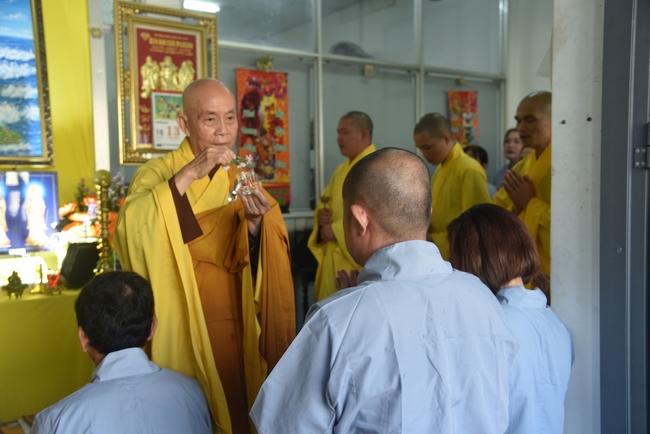 Charity Board: The Shop Opening Ceremony at Kim Hưng Company in Cần Thơ province
