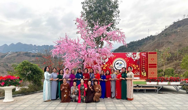 Chùa Hoà Phúc – Hà Nội: Lễ Cầu an trên lòng hồ thuỷ điện Sông Đà