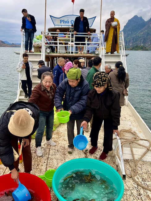 Chùa Hoà Phúc – Hà Nội: Lễ Cầu an trên lòng hồ thuỷ điện Sông Đà