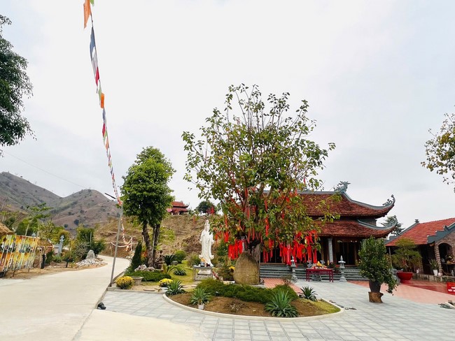 Chùa Hoà Phúc – Hà Nội: Lễ Cầu an trên lòng hồ thuỷ điện Sông Đà