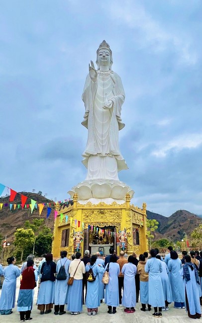 Chùa Hoà Phúc – Hà Nội: Lễ Cầu an trên lòng hồ thuỷ điện Sông Đà