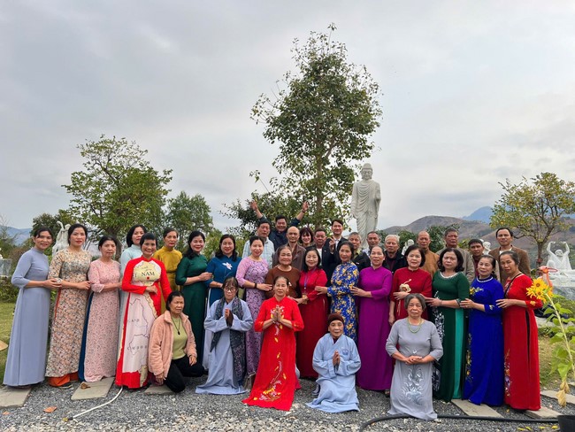 Chùa Hoà Phúc – Hà Nội: Lễ Cầu an trên lòng hồ thuỷ điện Sông Đà