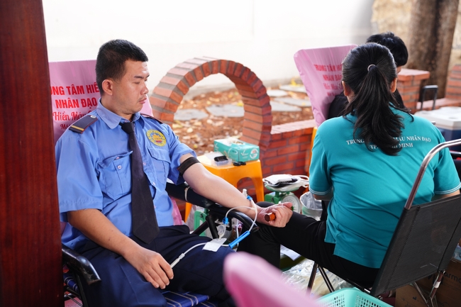 Humanitarian Blood Donation