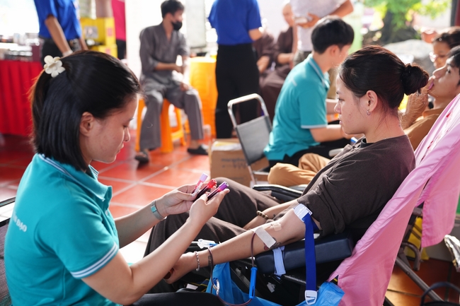 Humanitarian Blood Donation