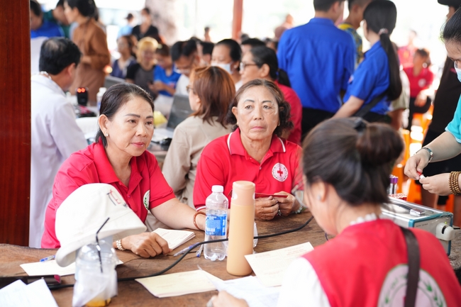 Humanitarian Blood Donation