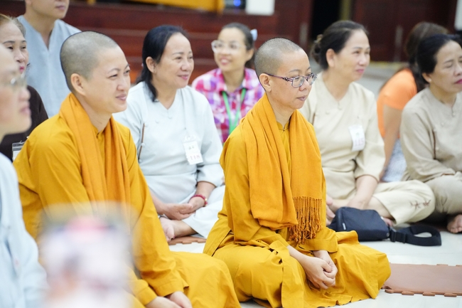 Chương trình cộng đồng “Thanh lọc thân tâm - Hướng dẫn phương pháp sống khỏe thuận tự nhiên