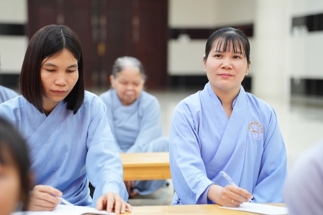 Lớp “Phật Pháp Ứng Dụng Hoằng Pháp”: Tu học giáo lí  3 ngày đầu xuân Ất Tỵ 2025