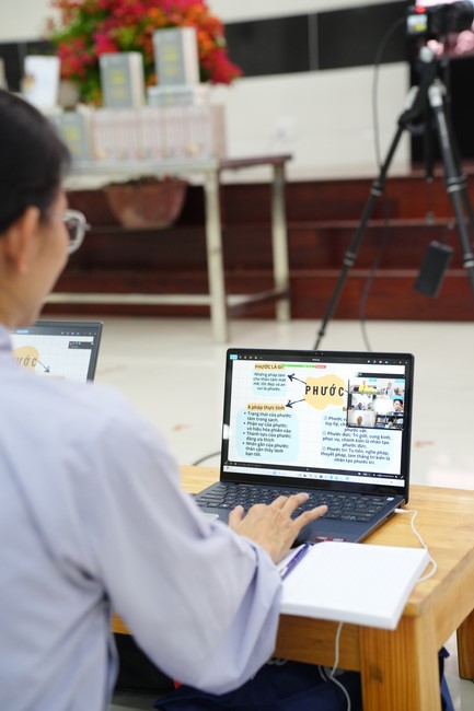 Lớp “Phật Pháp Ứng Dụng Hoằng Pháp”: Tu học giáo lí  3 ngày đầu xuân Ất Tỵ 2025