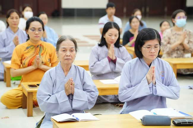 Lớp “Phật Pháp Ứng Dụng Hoằng Pháp”: Tu học giáo lí  3 ngày đầu xuân Ất Tỵ 2025