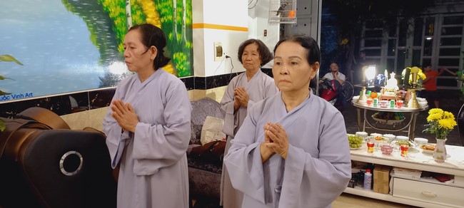 Ban Từ Thiện: Lễ Quy y Tam Bảo tại Trung Mỹ Tây, quận 12