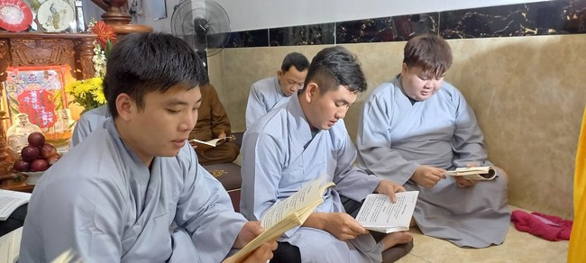 Ban Từ Thiện: Lễ Quy y Tam Bảo tại Trung Mỹ Tây, quận 12