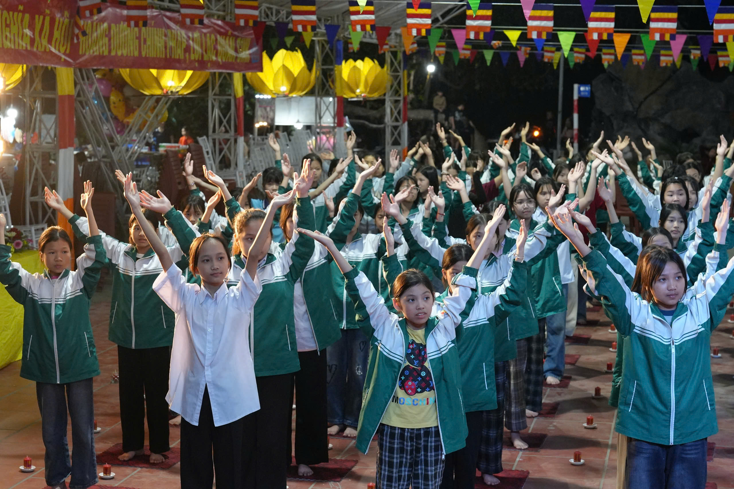 Traditional Festival and Candle Lighting Night of Co Tan Pagoda - Hai Duong
