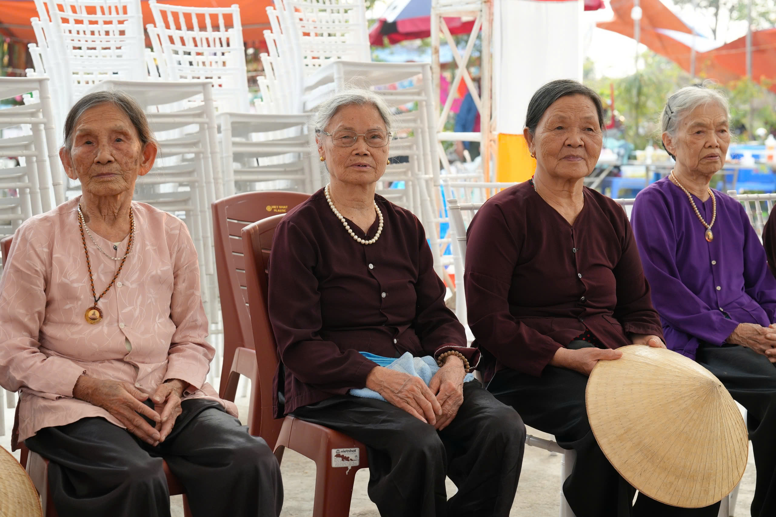 Traditional Festival and Candle Lighting Night of Co Tan Pagoda - Hai Duong