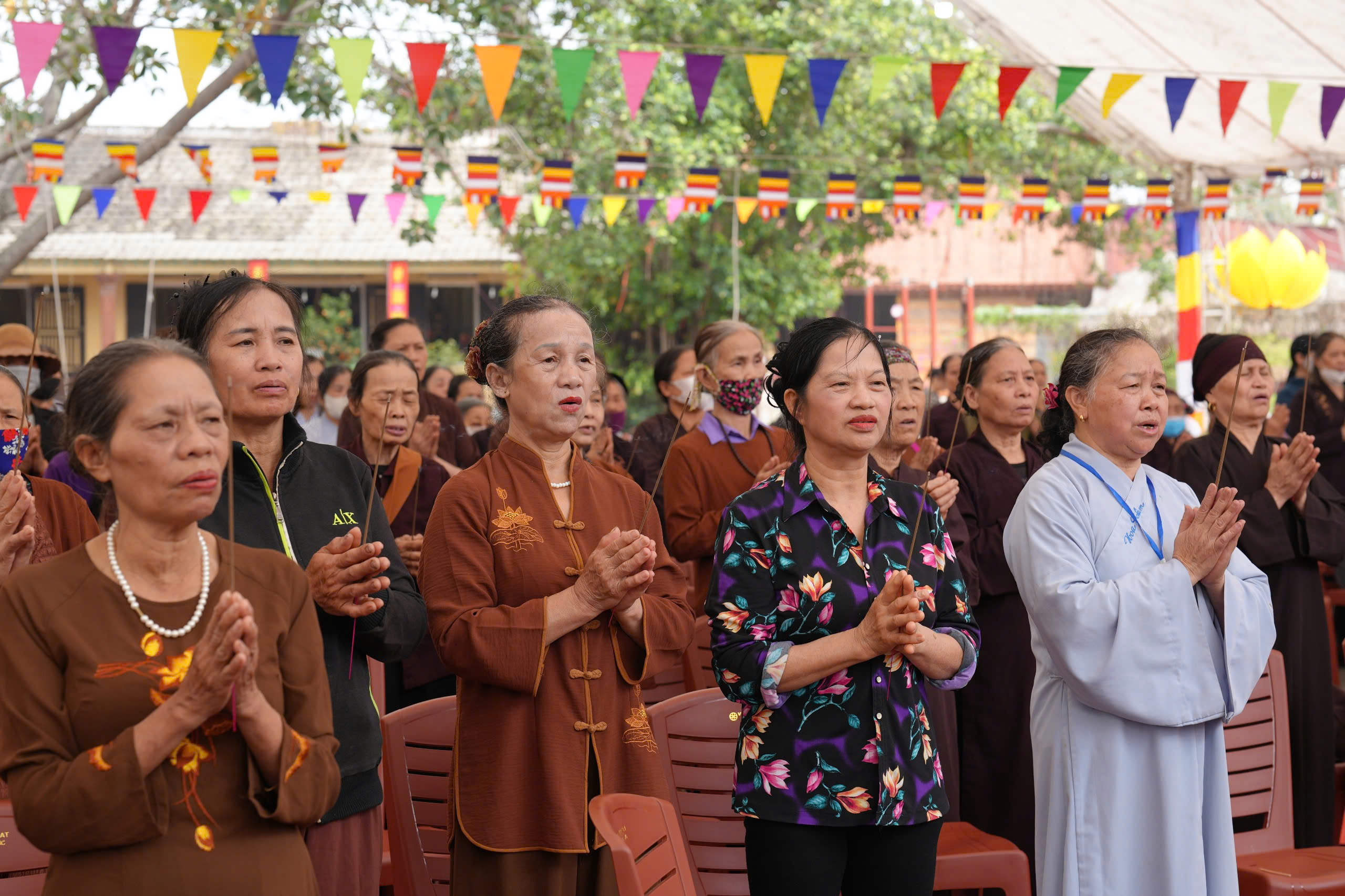 Traditional Festival and Candle Lighting Night of Co Tan Pagoda - Hai Duong