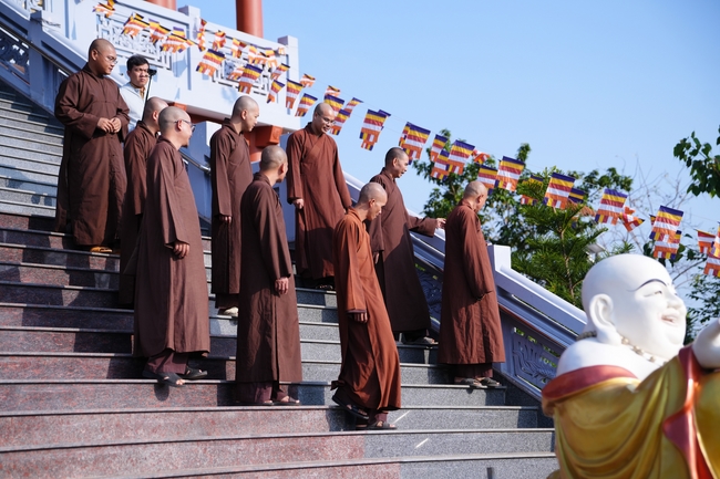 Buddhist trip to visit some branches in the Central Highlands provinces