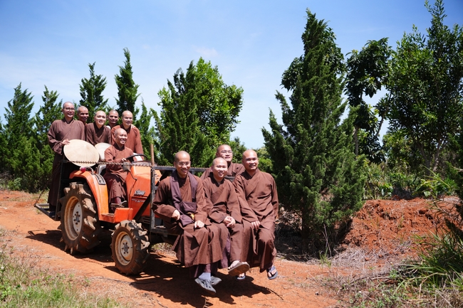 Buddhist trip to visit some branches in the Central Highlands provinces