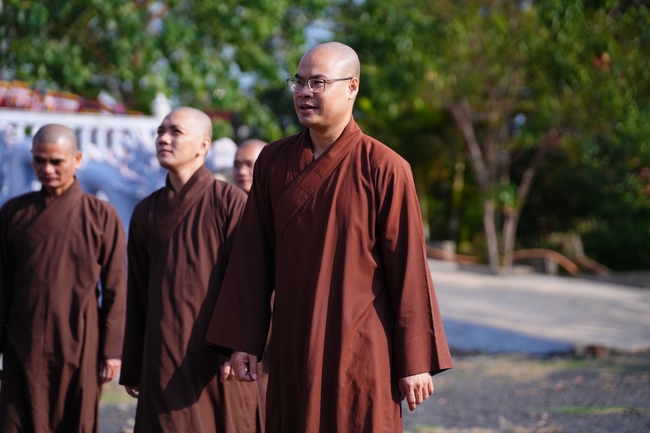 Buddhist trip to visit some branches in the Central Highlands provinces