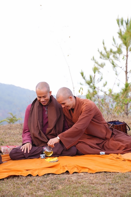 Buddhist trip to visit some branches in the Central Highlands provinces