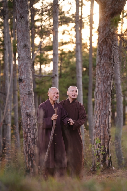 Buddhist trip to visit some branches in the Central Highlands provinces