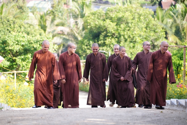 Buddhist trip to visit some branches in the Central Highlands provinces