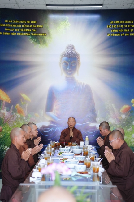 Buddhist trip to visit some branches in the Central Highlands provinces
