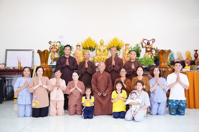 Buddhist trip to visit some branches in the Central Highlands provinces