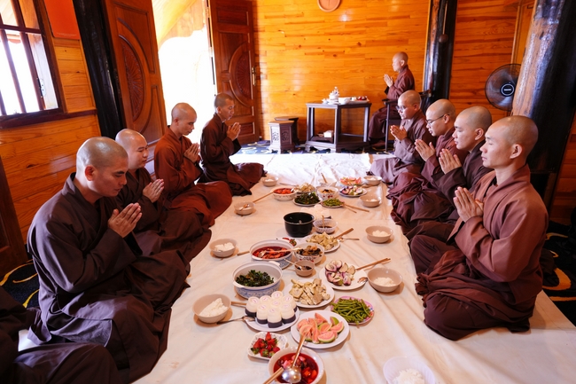 Buddhist trip to visit some branches in the Central Highlands provinces