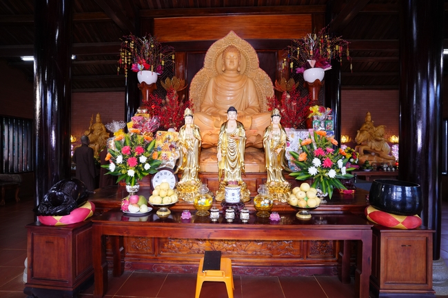 Buddhist trip to visit some branches in the Central Highlands provinces
