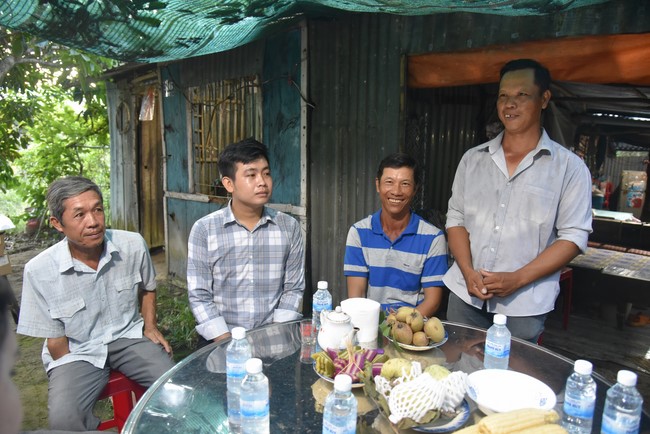 Charity Board: Support money to build charity houses at Chau Thanh district, Dong Thap