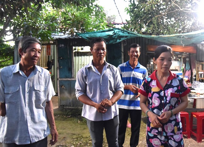 Charity Board: Support money to build charity houses at Chau Thanh district, Dong Thap