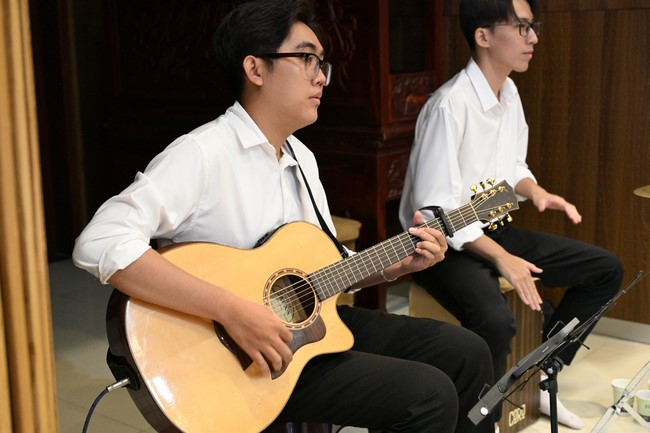 Đêm nhạc thiền “Tuổi trẻ màu lam”