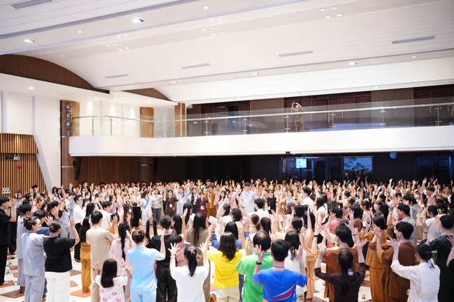 Đêm nhạc thiền “Tuổi trẻ màu lam”