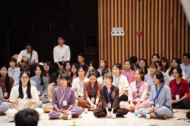 Đêm nhạc thiền “Tuổi trẻ màu lam”