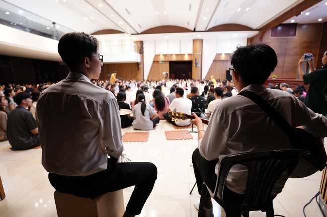 Đêm nhạc thiền “Tuổi trẻ màu lam”