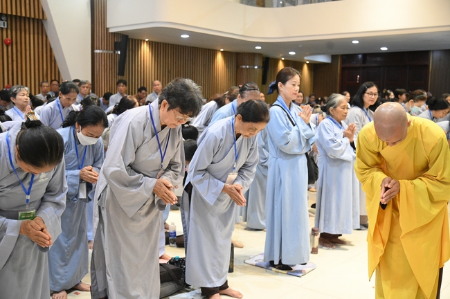 Khai khóa Khóa Tu Phật Thất – lần 105