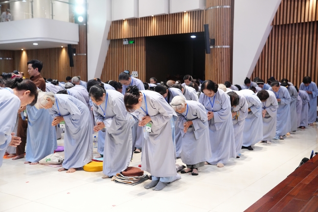 Khai khóa Khóa Tu Phật Thất – lần 105