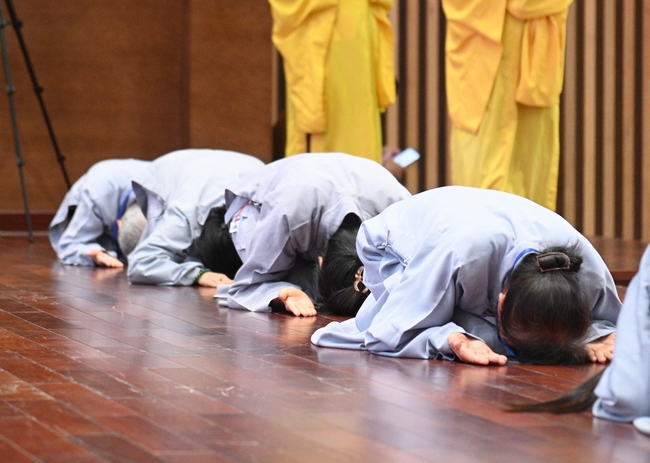 Khai khóa Khóa Tu Phật Thất – lần 105