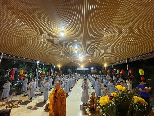 Repentance ceremony on Feb. 29th, Year of the Snake at Suoi Phap Pagoda, Tay Ninh