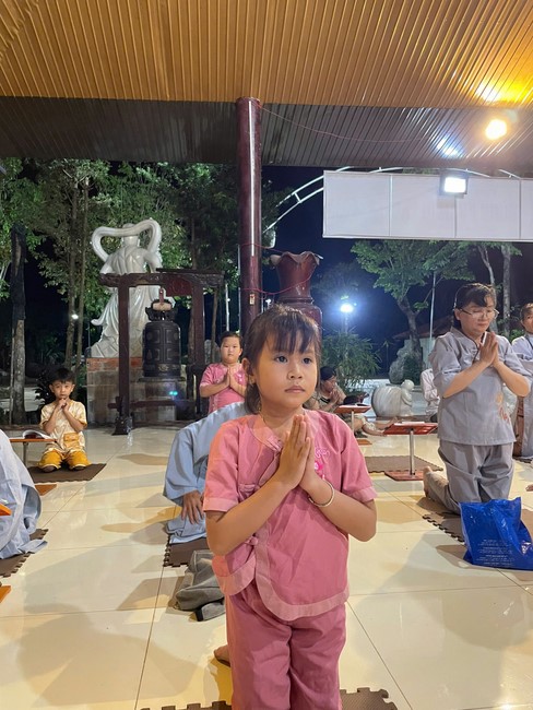 Repentance ceremony on Feb. 29th, Year of the Snake at Suoi Phap Pagoda, Tay Ninh