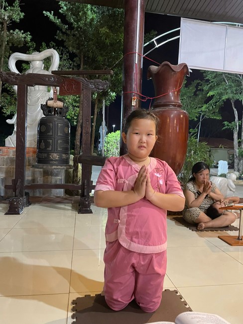 Repentance ceremony on Feb. 29th, Year of the Snake at Suoi Phap Pagoda, Tay Ninh