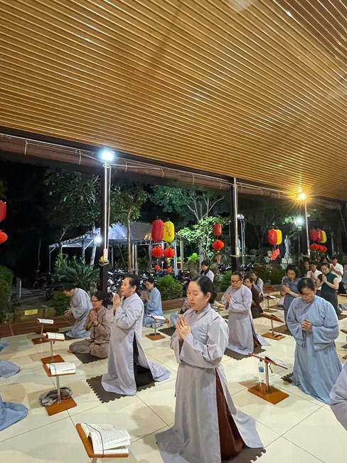 Repentance ceremony on Feb. 29th, Year of the Snake at Suoi Phap Pagoda, Tay Ninh