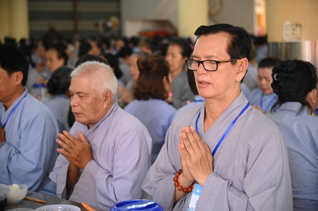 Dharma Talk “The Buddha appeared to bring happiness to gods and humans” preached by Most Thích Nhat Hy in the 105th Seven-Day Retreat