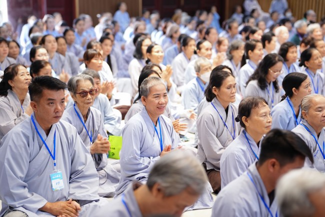 Pháp thoại “Niệm Phật thoát sinh tử” – Thượng toạ Thích Pháp Đăng – KTPT 105