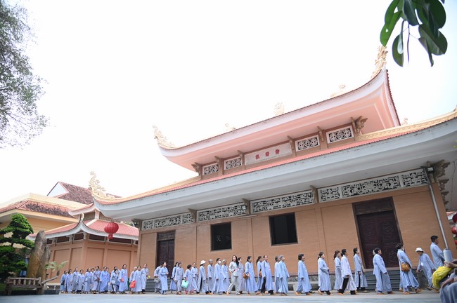 Pháp thoại “Niệm Phật thoát sinh tử” – Thượng toạ Thích Pháp Đăng – KTPT 105