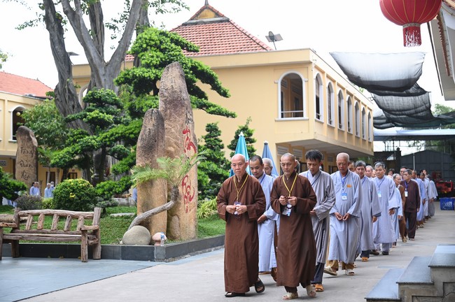 Pháp thoại “Niệm Phật thoát sinh tử” – Thượng toạ Thích Pháp Đăng – KTPT 105