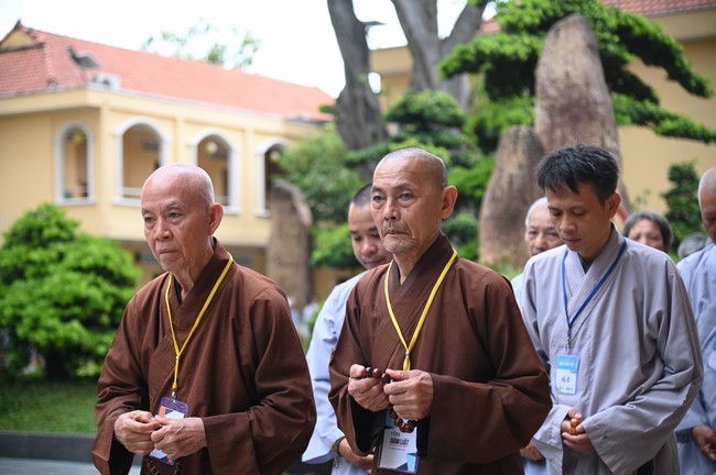 Pháp thoại “Niệm Phật thoát sinh tử” – Thượng toạ Thích Pháp Đăng – KTPT 105