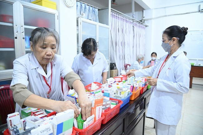 Pháp thoại “Niệm Phật thoát sinh tử” – Thượng toạ Thích Pháp Đăng – KTPT 105