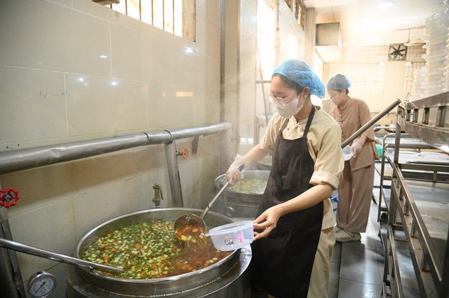 Pháp thoại “Niệm Phật thoát sinh tử” – Thượng toạ Thích Pháp Đăng – KTPT 105