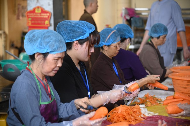 Pháp thoại “Niệm Phật thoát sinh tử” – Thượng toạ Thích Pháp Đăng – KTPT 105